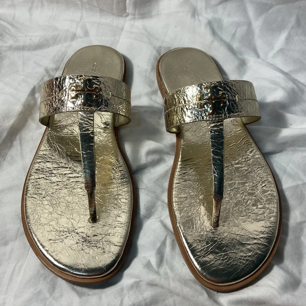 Like new Tory Burch Mini Everly Flat Sandal gold slim